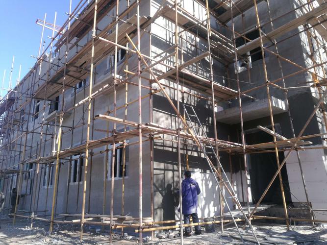 西南環(huán)房建項目部施工日報 房屋建設工程進度與動態(tài)